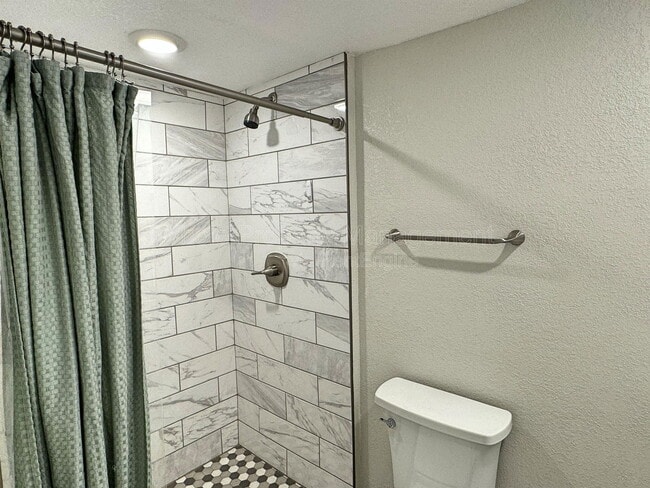 Building Photo - 2849 W 28th Ave