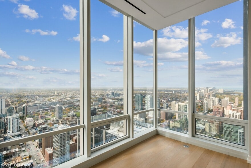 Building Photo - 909 W Washington Blvd