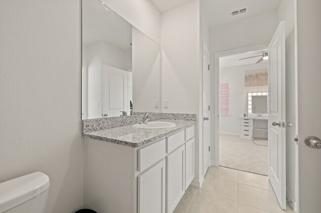 Building Photo - 11174 Crescent Deer Dr