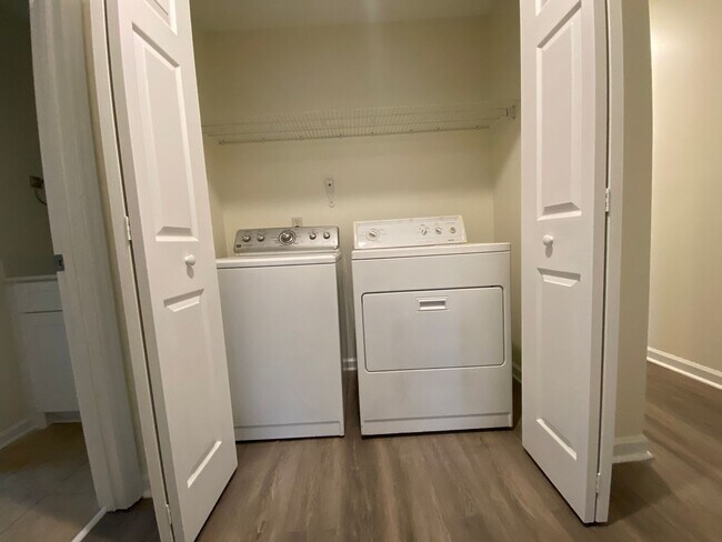 Building Photo - 5140 Greenville Loop Rd