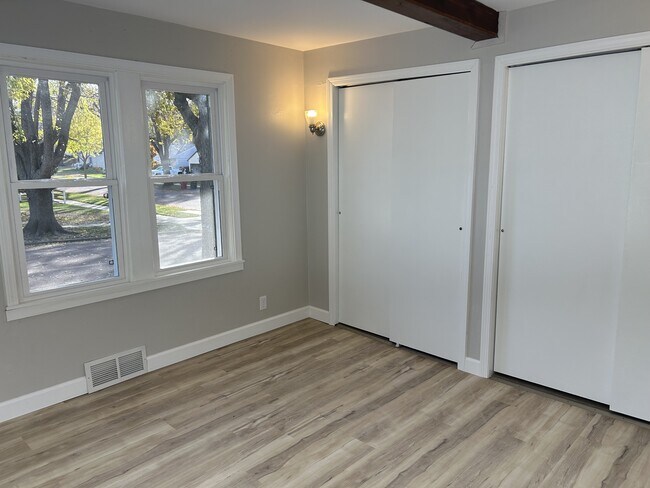 Building Photo - 2220 S 1st Ave