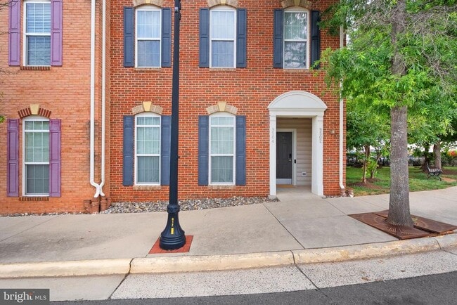 Building Photo - 9502 Lee Ct