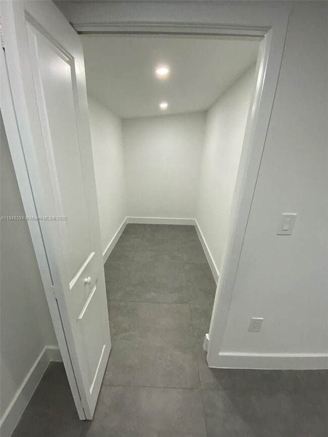 Building Photo - 9801 SW 55th St