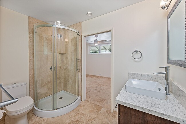 Building Photo - 4395 Aukai Ave