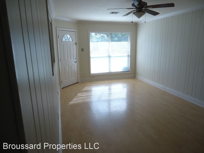 Building Photo - 3 br, 1.5 bath House - 108 Maple Drive
