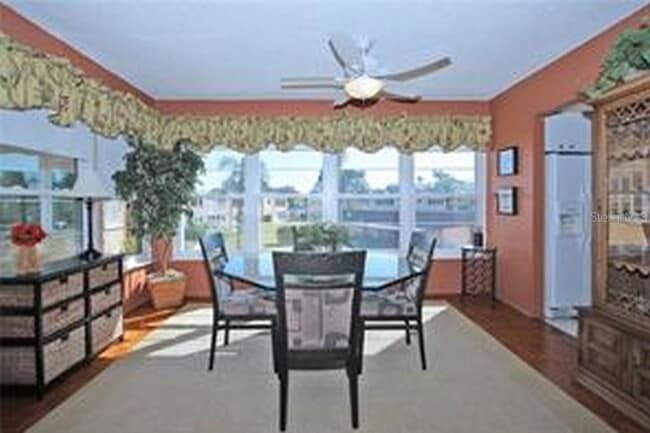 Building Photo - 221 Cedarwood Cir