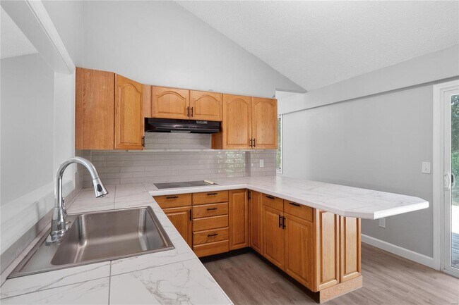 Building Photo - 836 Country Stone Dr