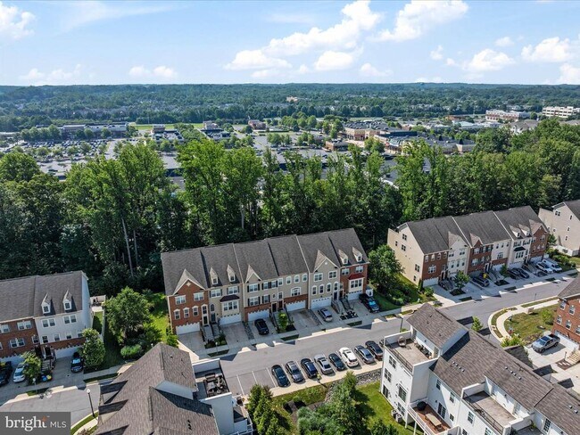 Building Photo - 1221 Orchid Rd