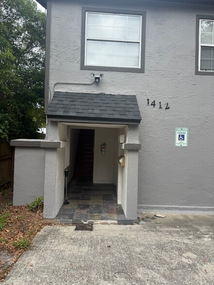 Building Photo - 1412 Dauphin Ln