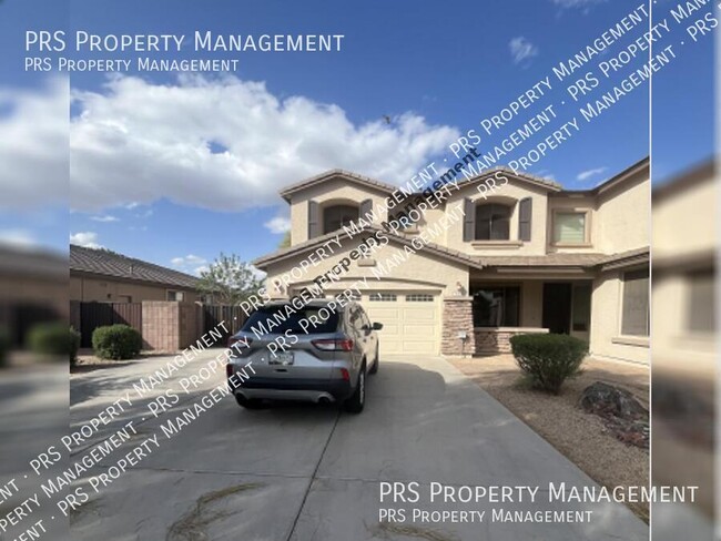Building Photo - 576 E Julian Dr