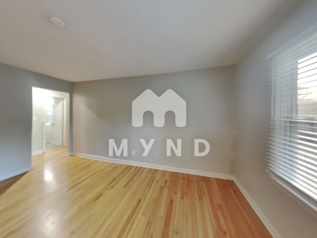 Building Photo - 1229 Lynn Acres Dr