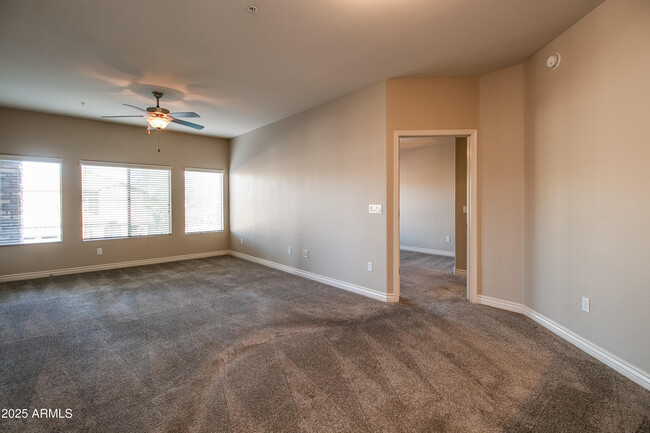 Building Photo - 5350 E Deer Valley Dr