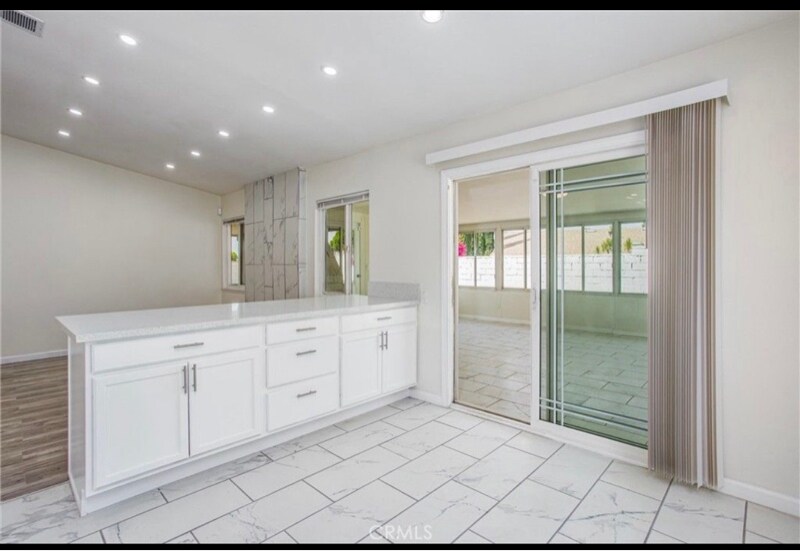 Building Photo - 7312 Palmetto Ave