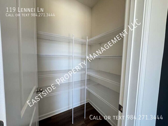 Building Photo - 119 Lennei Ln
