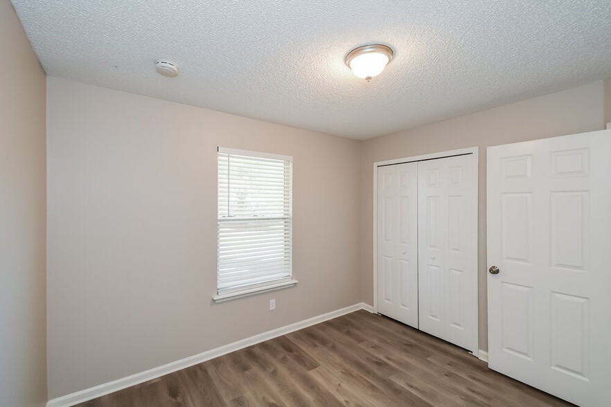 Building Photo - 8515 Springtree Road