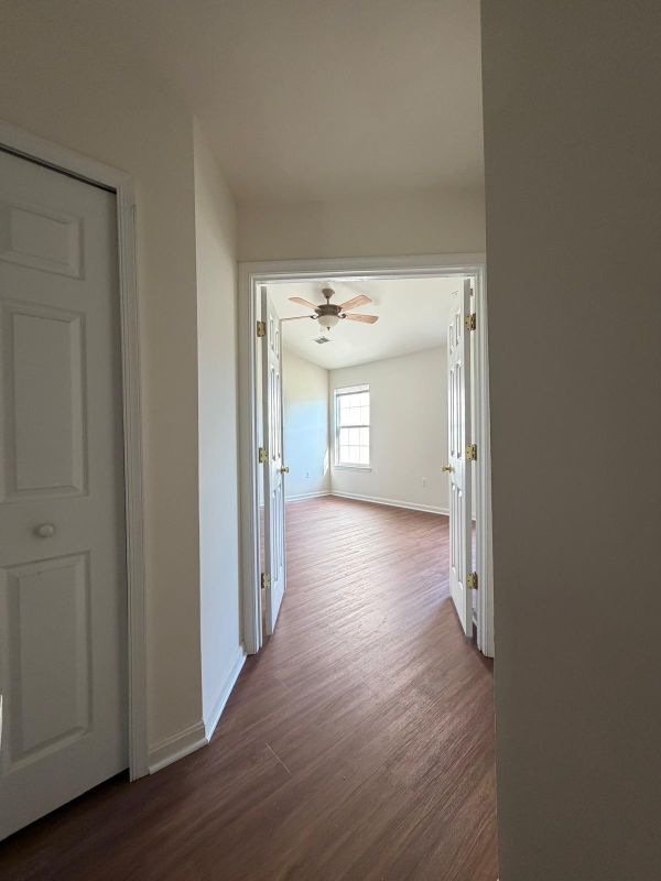 Building Photo - 8707 Farnham Way