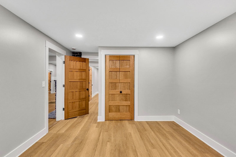 Building Photo - 1323 Seiler Ave