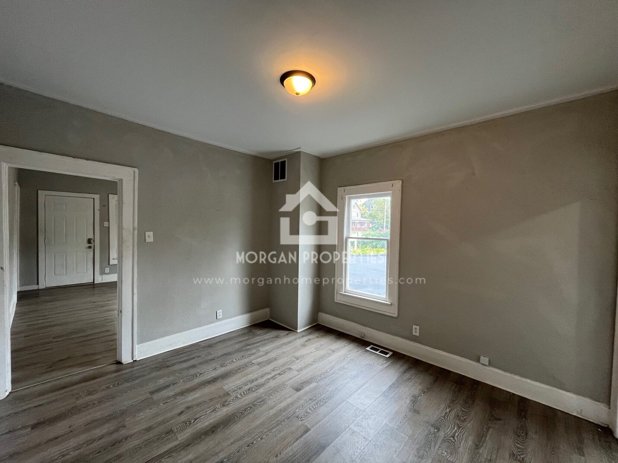 Building Photo - 716 S 14th St