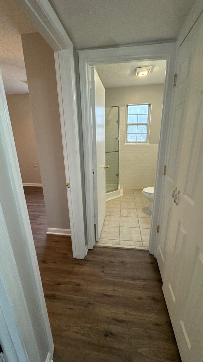 Building Photo - 4023 Summer Pl