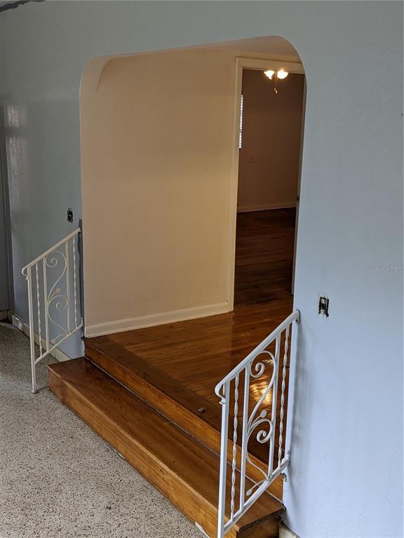 Building Photo - 1310 W Woodlawn Ave