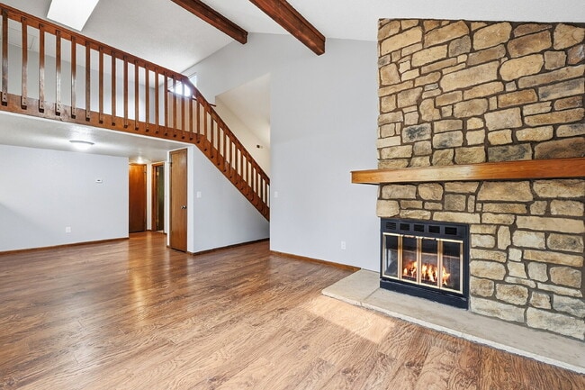 Building Photo - $2,595.95  - 3 Bed, 2 bath Condo with Lofted Bonus Space and In Unit Laundry!
