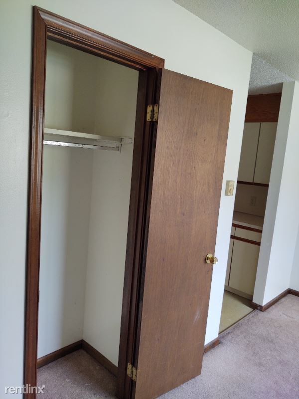Building Photo - 2 br, 1.5 bath Townhome - 3434 Key Court