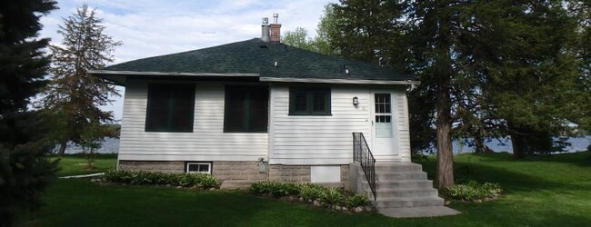 Building Photo - Medicine Lake Cottages