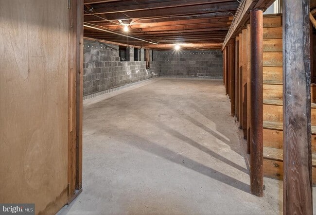 Building Photo - 764 Lakehurst Rd