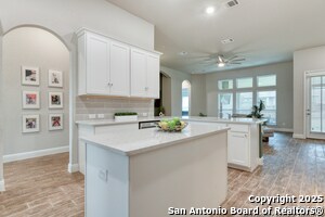 Building Photo - 2123 Bailey Forest