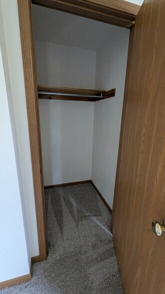 Building Photo - 124 Duquesne Blvd