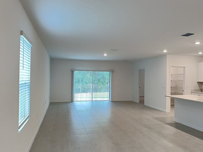 Building Photo - 4760 Yellow Elder Wy