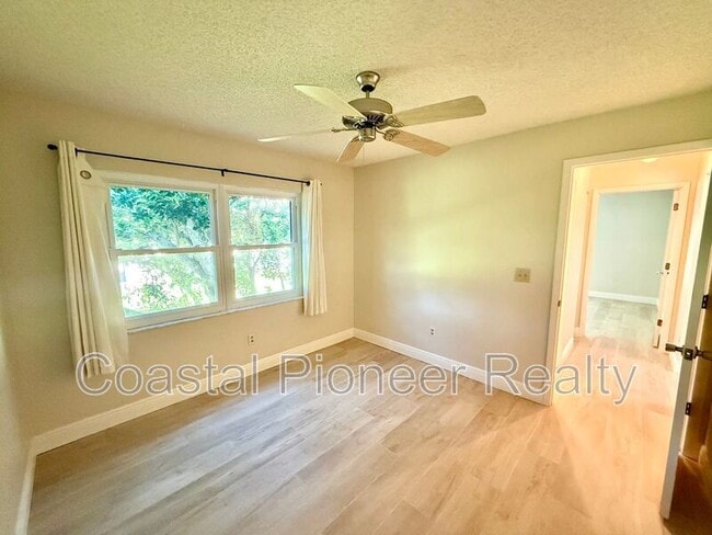 Building Photo - 8723 Imperial Ct