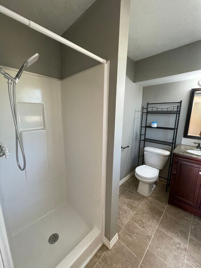 Building Photo - What a Beautiful home at 2500sq ft!  A cha...