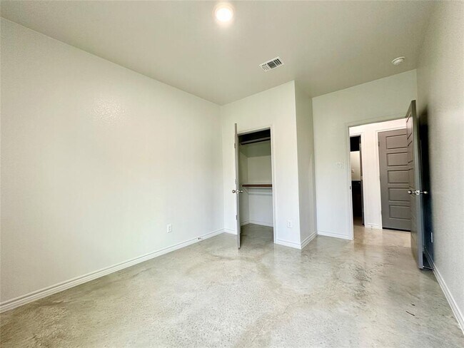 Building Photo - 101 Riptide Dr