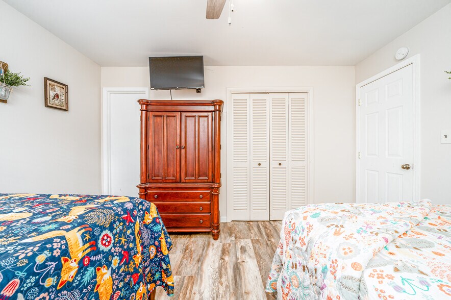 Building Photo - 1748 Paulas Huskey Cir