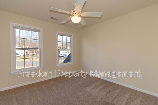 Building Photo - 80 Brookshire Dr