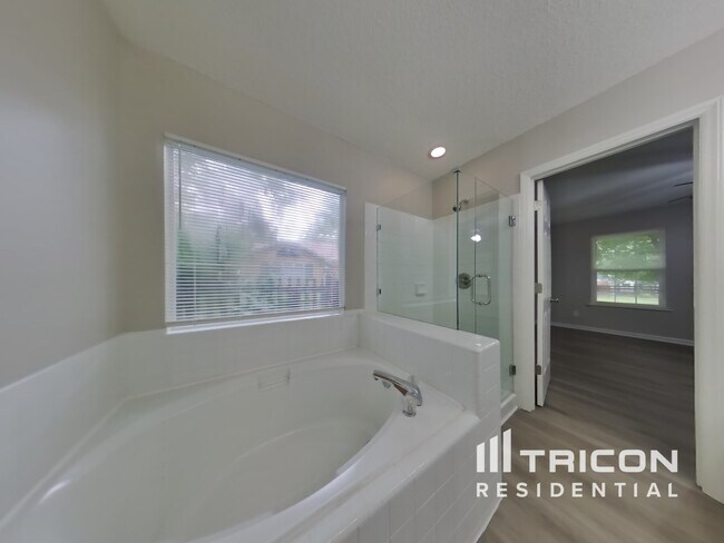 Building Photo - 9929 Elsenham Ln
