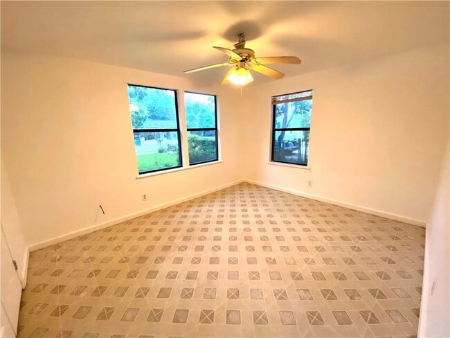 Building Photo - 6211 Club Terrace