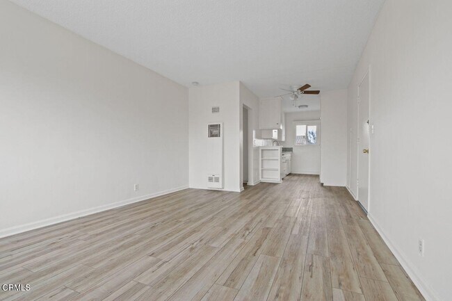 Building Photo - 6211 10th Ave