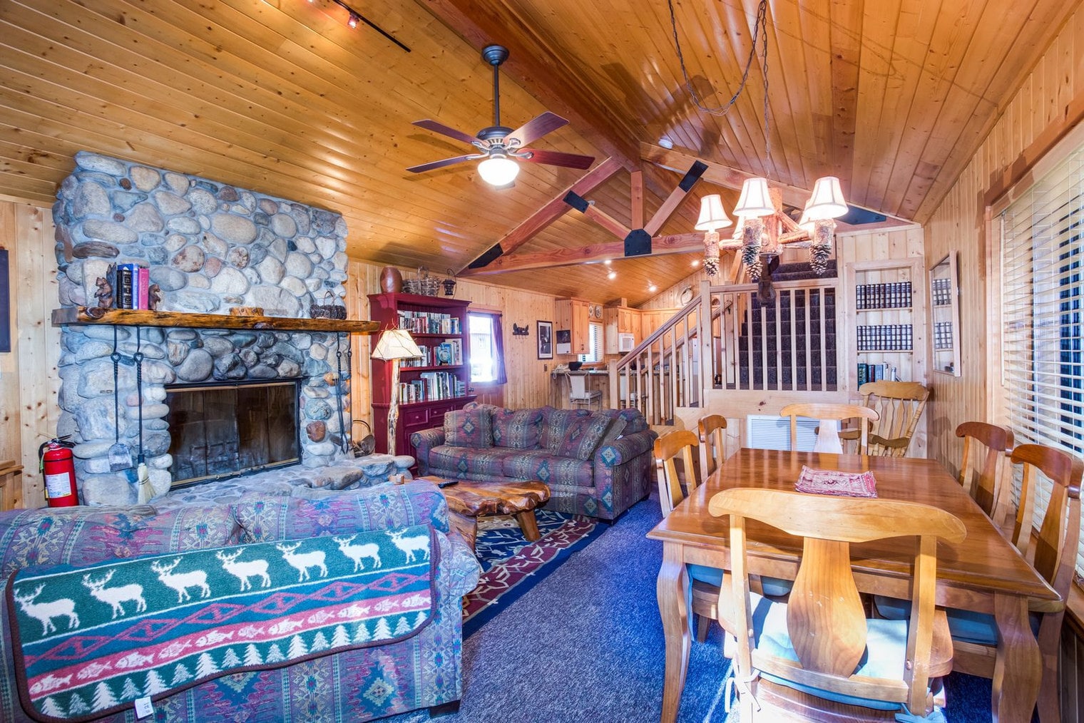 Building Photo - 2580 Yosemite Pines Ln