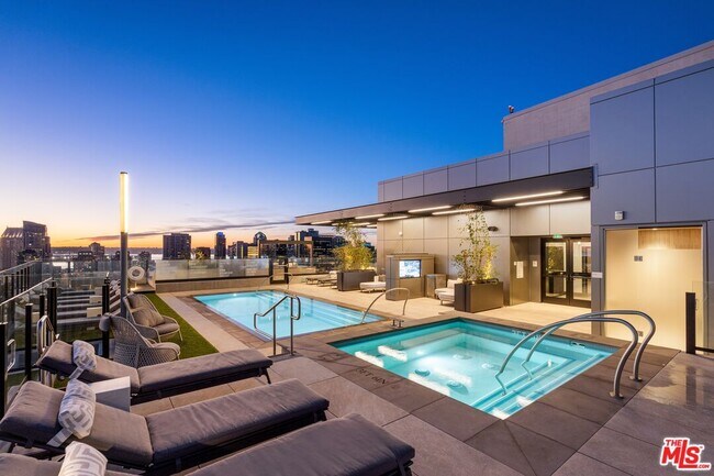 Building Photo - 675 Ninth Ave