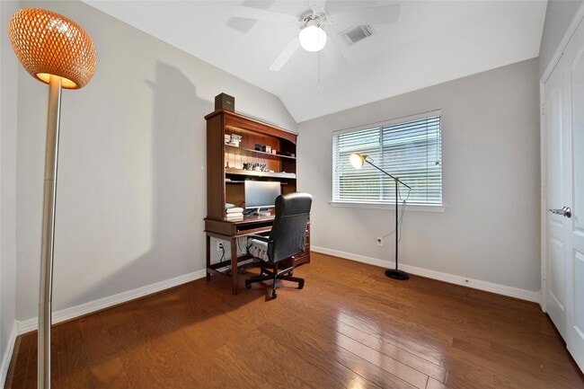 Building Photo - 12126 Laguna Pointe Ln