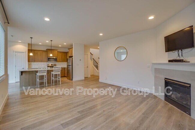 Building Photo - 8704 N 2nd Loop