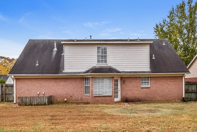 Building Photo - 4404 Shadow Ridge Dr