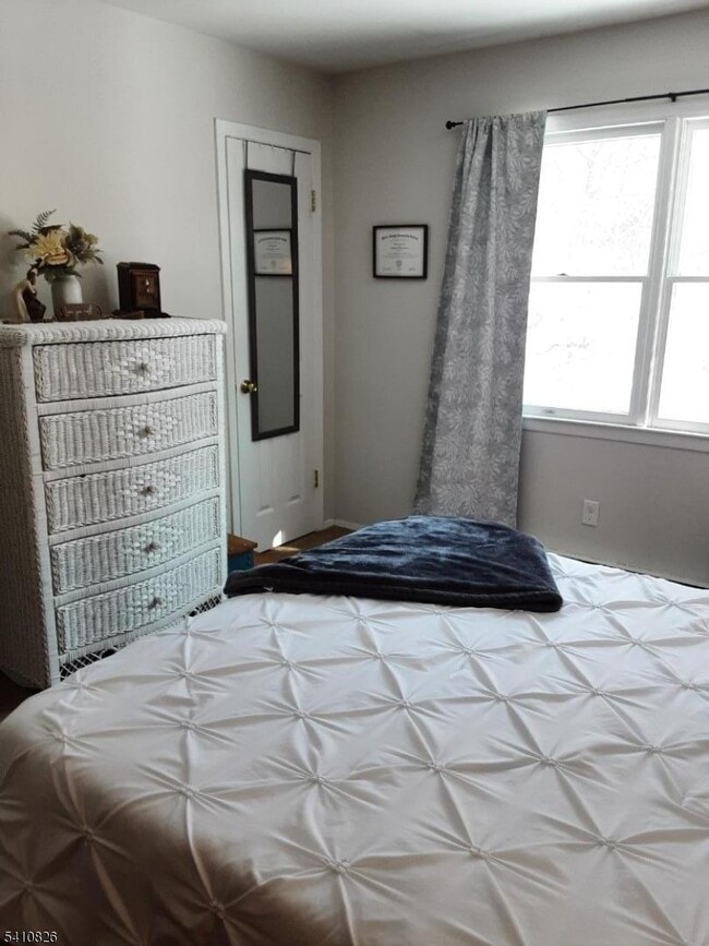 Building Photo - 309 Mountain Lake Rd