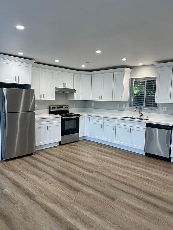 Building Photo - 2205 Conquista Ave