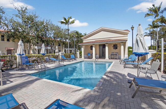 Building Photo - 2515 Venetian Ct