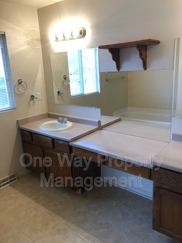 Building Photo - 243 N 48th Ave Ct