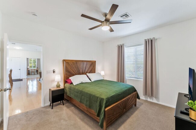 Building Photo - 904 Duckhorn Ct