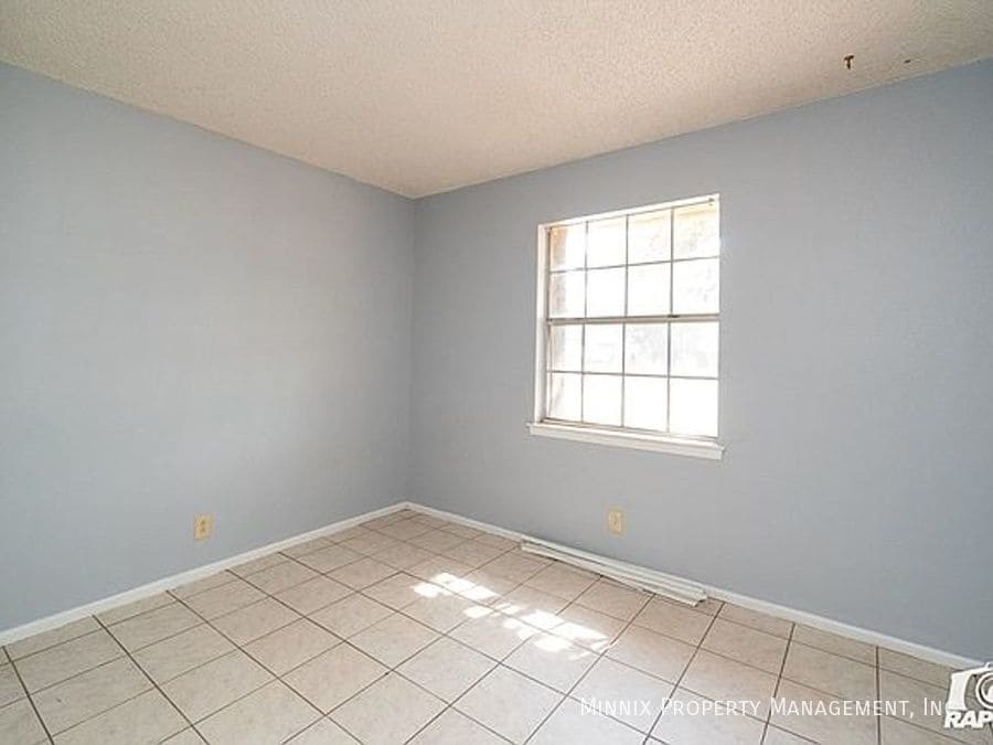 Building Photo - 2905 Ventura Ave